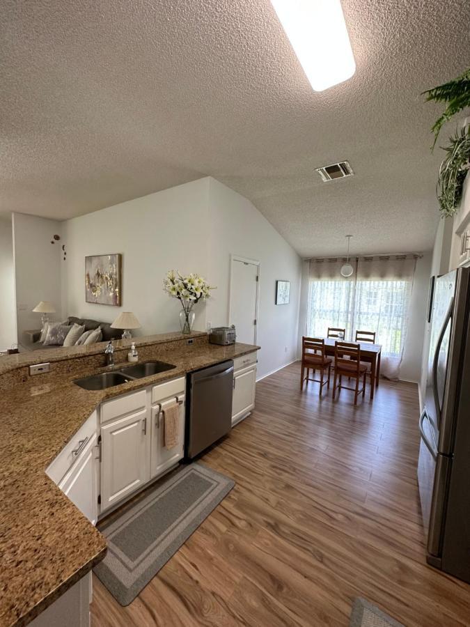 Private Pool With A Beautiful View Overlooking The Lake! Near Disney - Universal Kissimmee Exterior photo